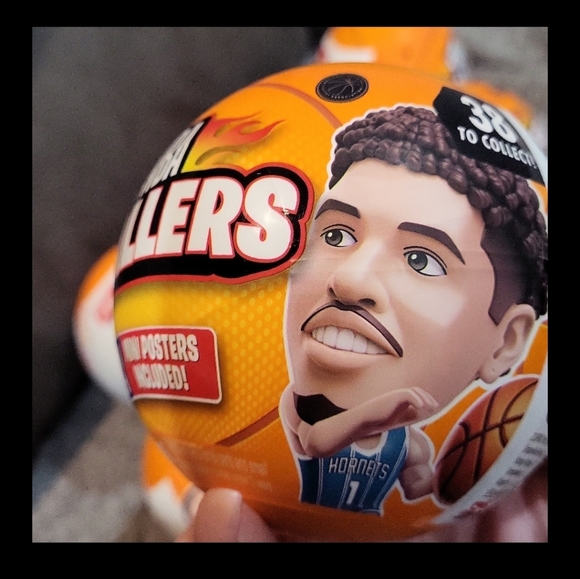 Zuru NBA Ballers Surprise Balls Set - Picture 5 of 16